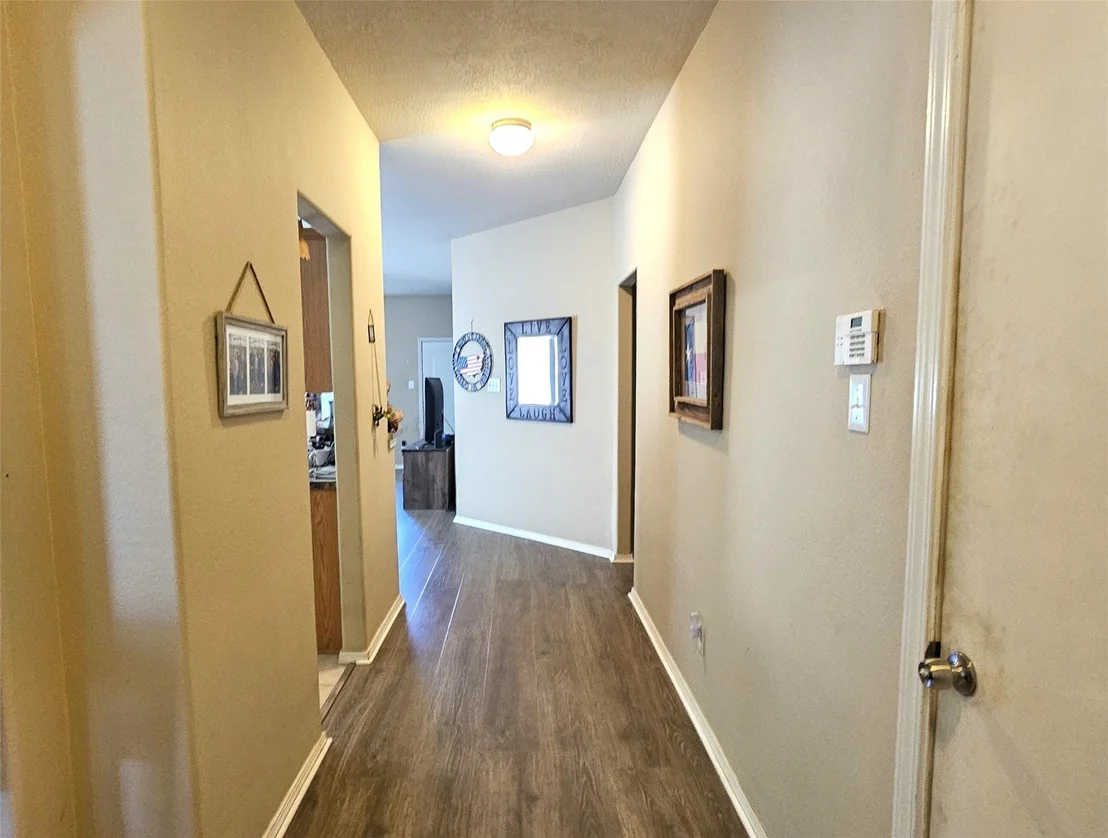 Photo of 3008 Baronsgate Lane