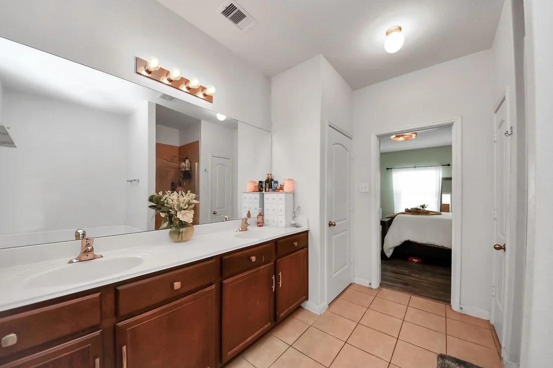 Photo of 415 Hawks View Drive