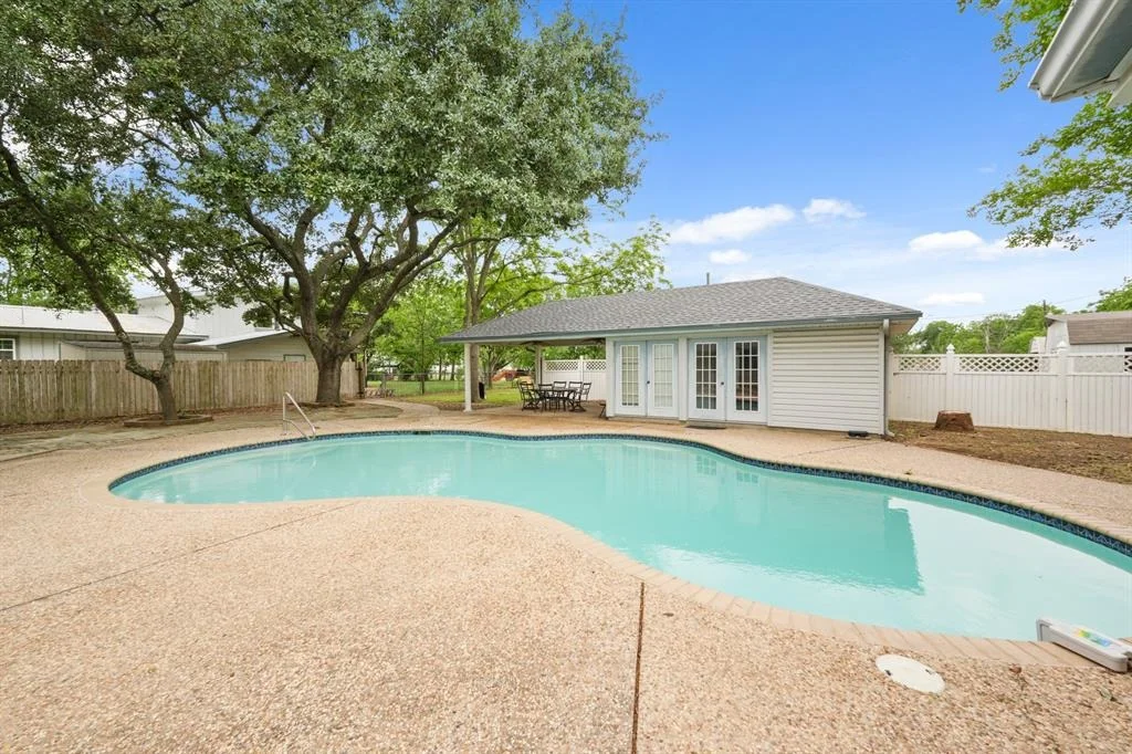 Photo of 6625 E Post Road
