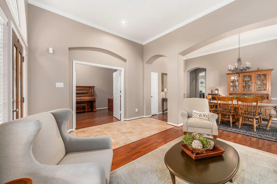Photo of 606 Silver Creek Circle