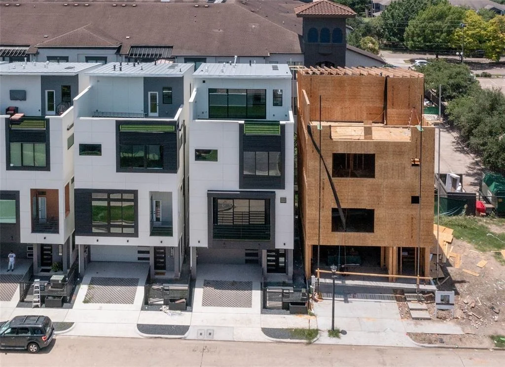 Photo of 519 Memorial Heights Drive