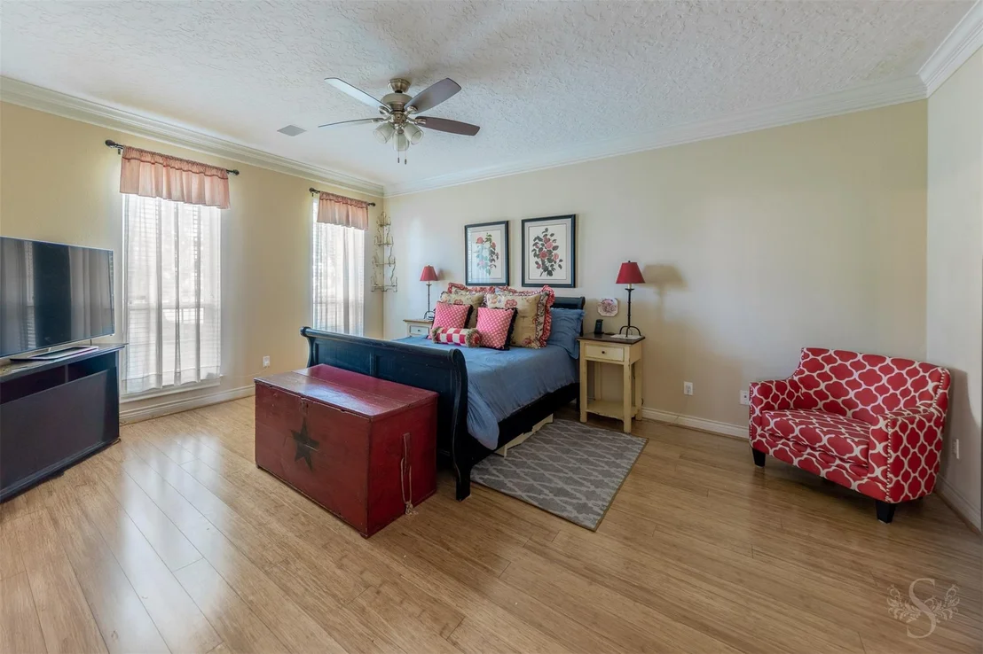 Photo of 1107 Flagmore Drive
