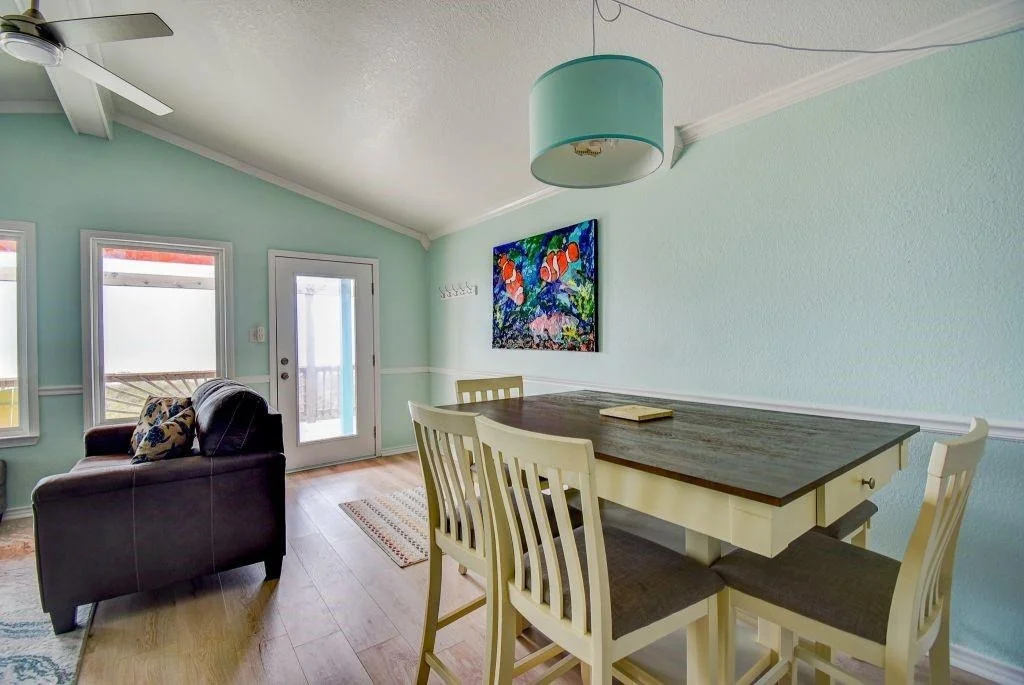 Photo of 1034 Bluewater Highway