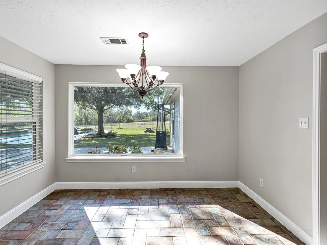 Photo of 32601 Rogers Road