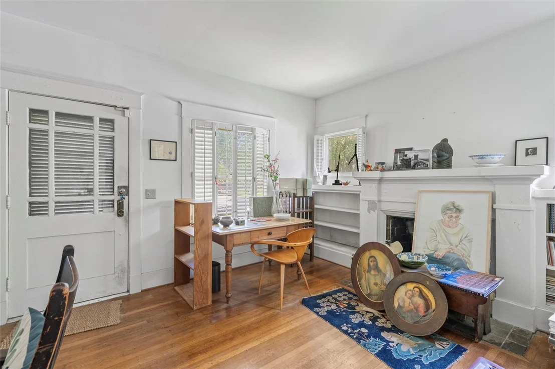 Photo of 3703 Graustark Street