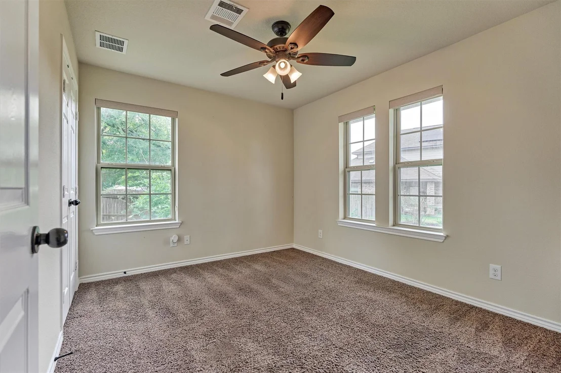 Photo of 15031 Port Circle