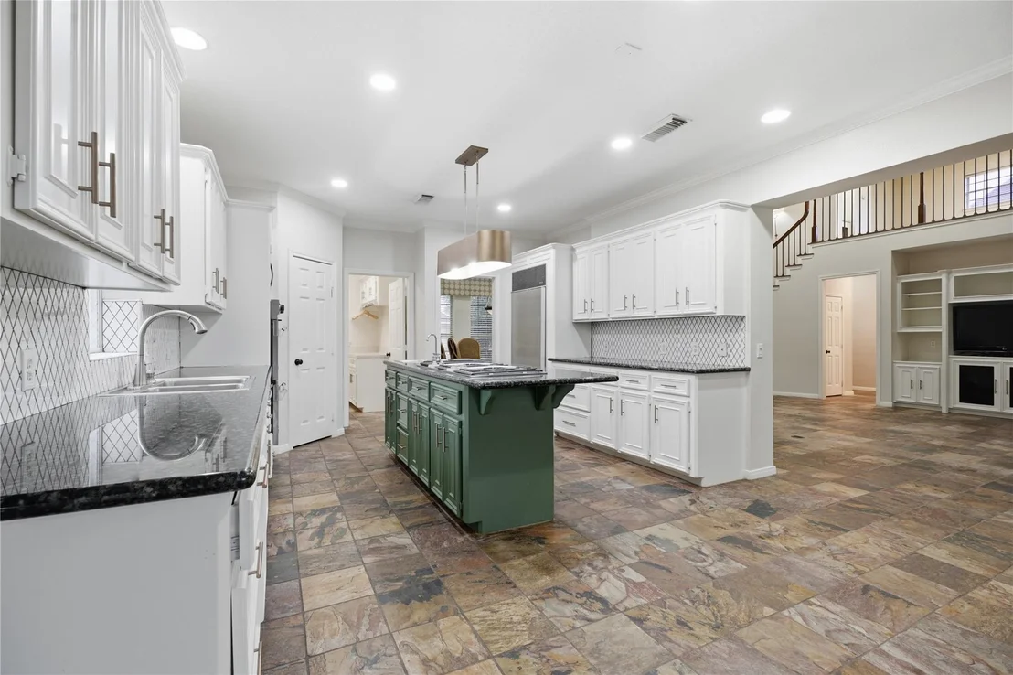 Photo of 4815 Bayfair Street