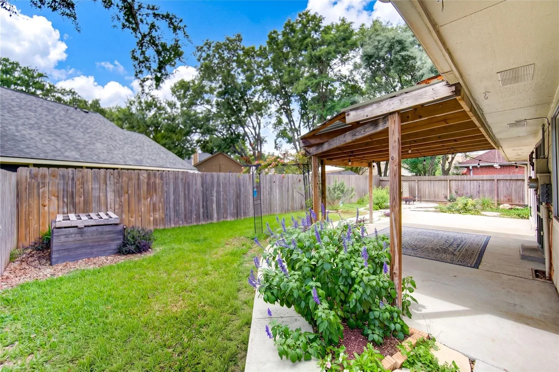 Photo of 2323 Foundary Drive