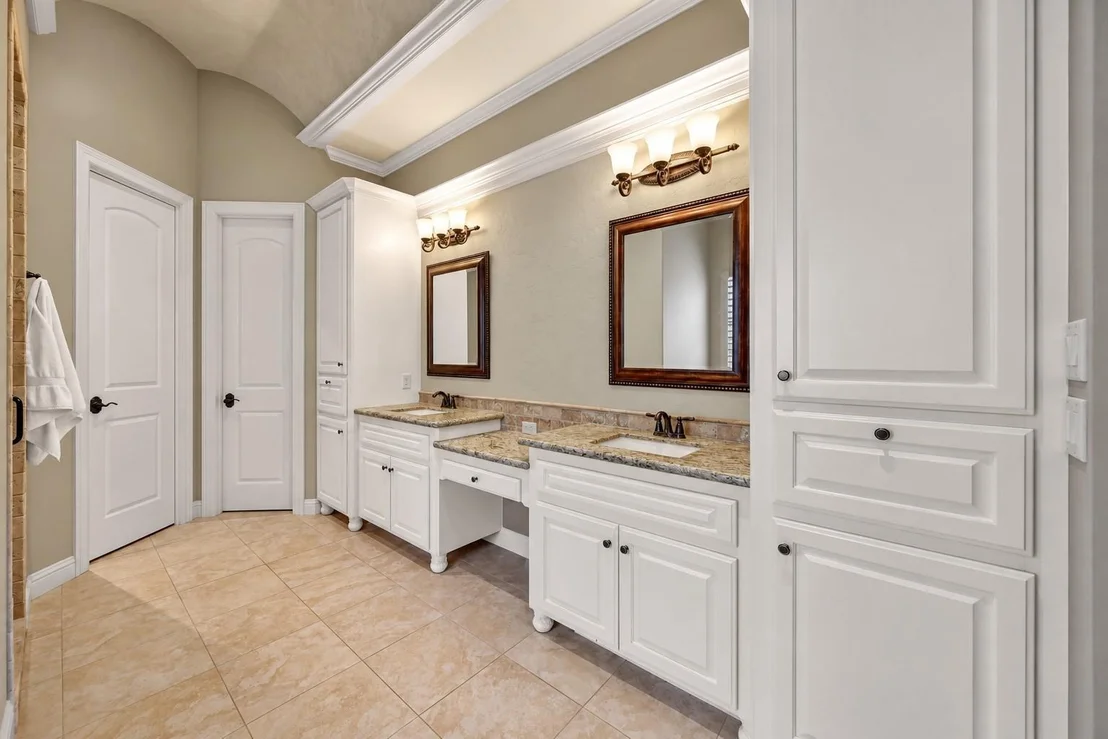 Photo of 12324 White Oak Point