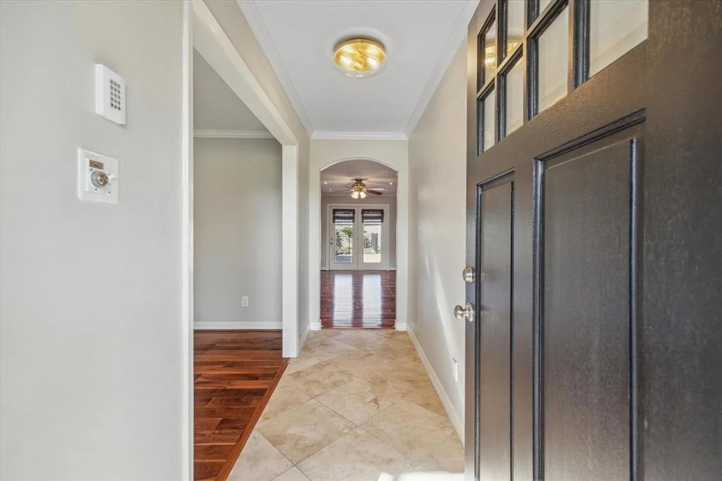 Photo of 9538 Meadowbriar Lane