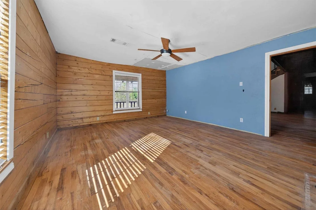 Photo of 18737 Saddleback Lane