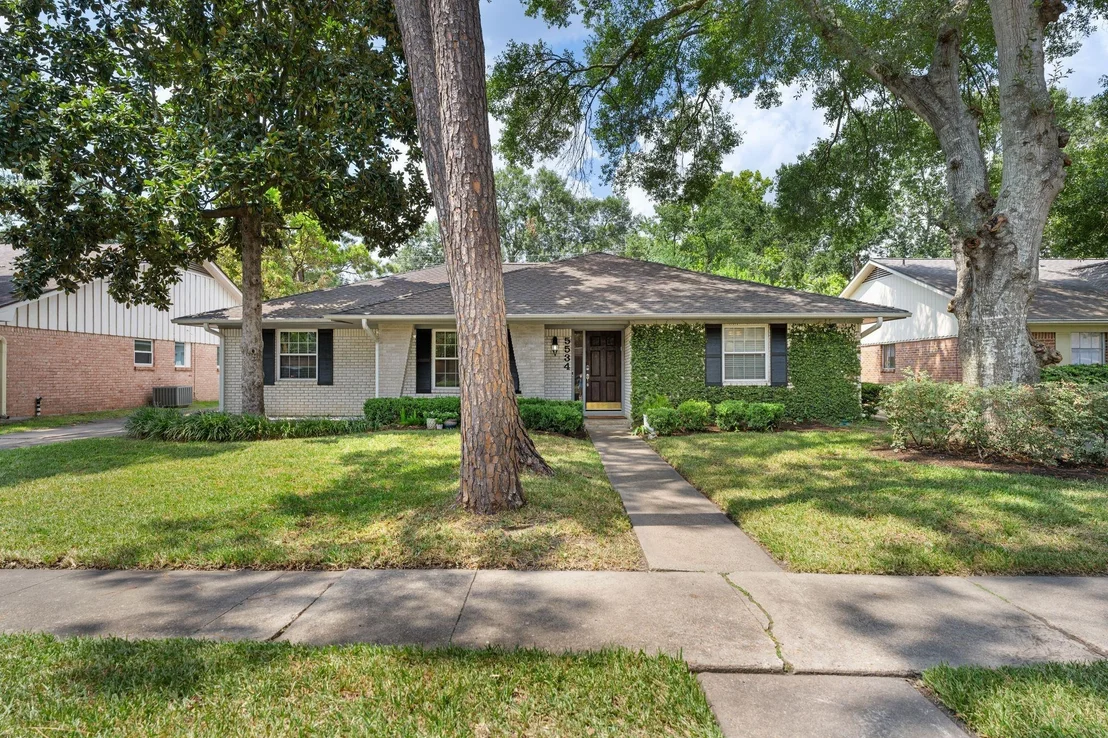 Photo of 5534 Lymbar Drive
