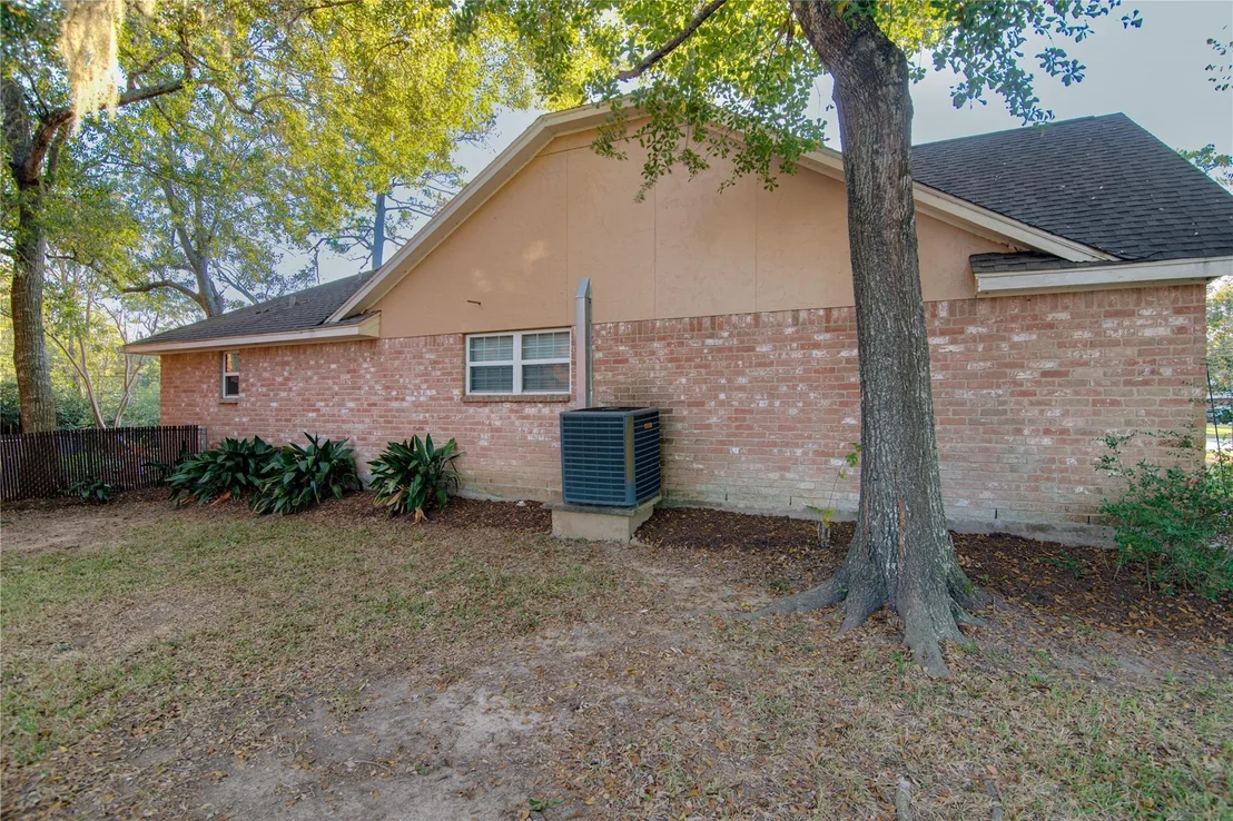 Photo of 1202 Sunset Drive