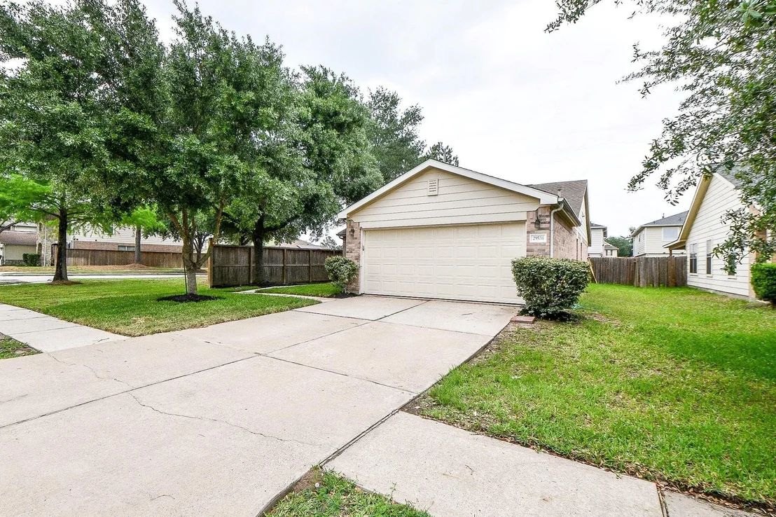 Photo of 29530 Legends Glen Drive
