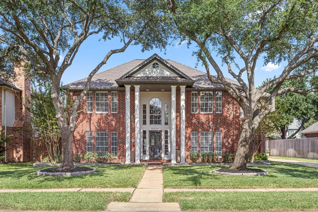 Photo of 10214 Hedge Way Drive
