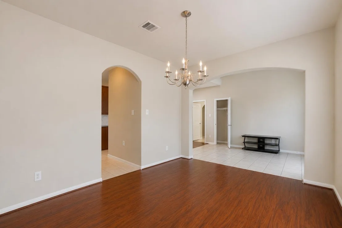 Photo of 10102 Hidden Falls Drive