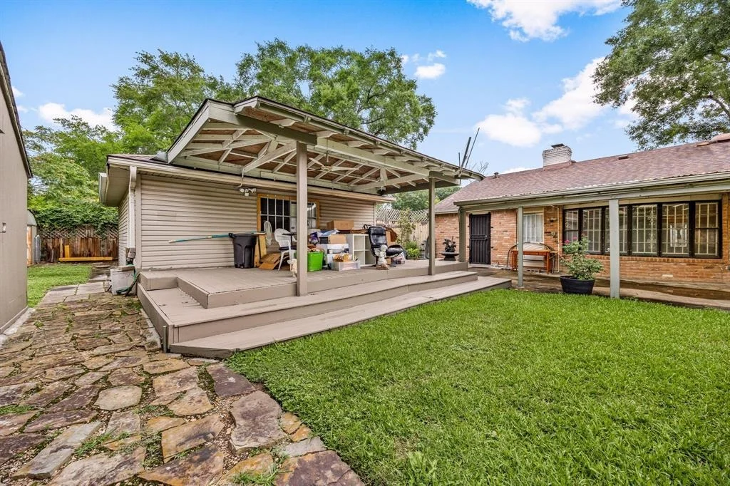 Photo of 5906 Burning Tree Drive