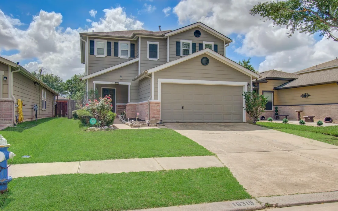 Photo of 16319 Kendons Way Lane