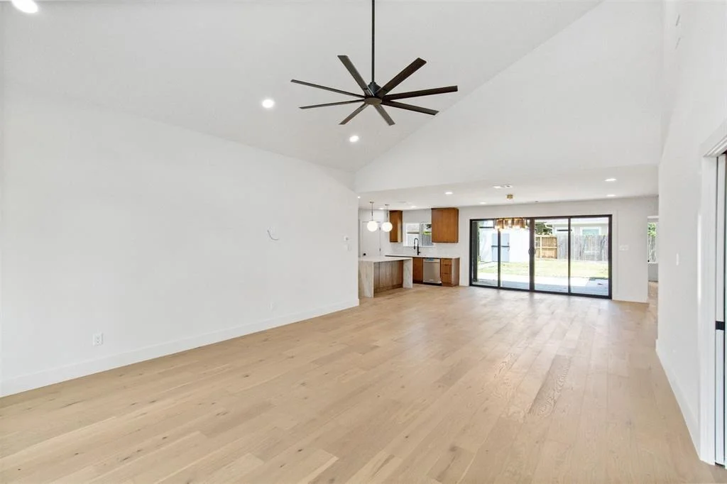 Photo of 1506 Du Barry Lane