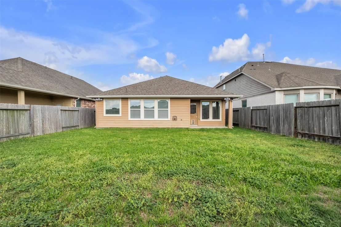 Photo of 5010 Rue Dela Croix Drive N