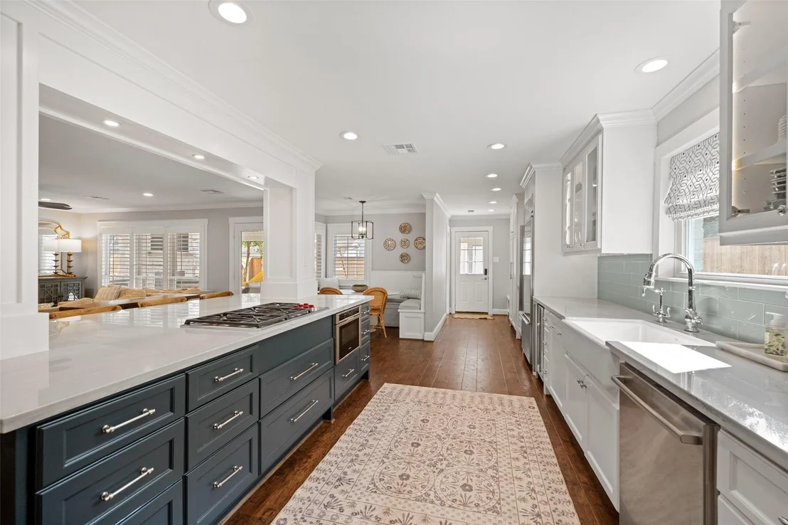 Photo of 14231 Carolcrest Drive