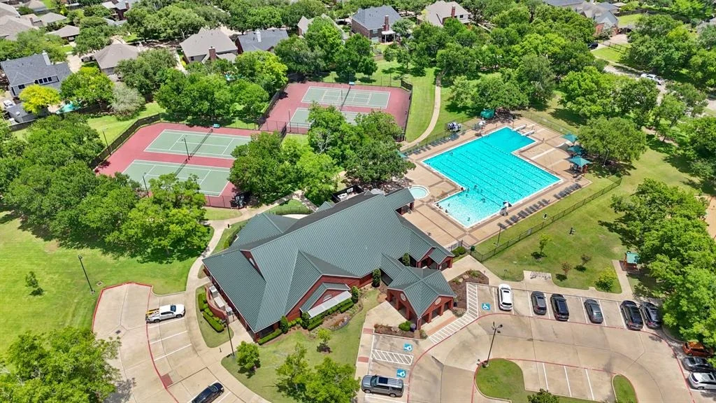 Photo of 6723 Springcrest Drive