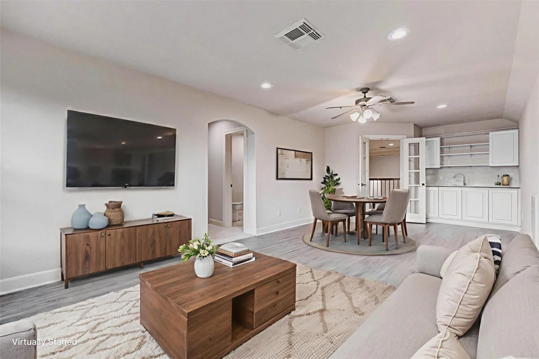 Photo of 1110 Lake Grayson Drive