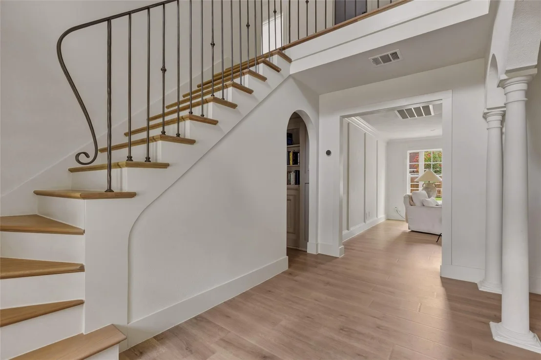 Photo of 12035 Riverview Drive