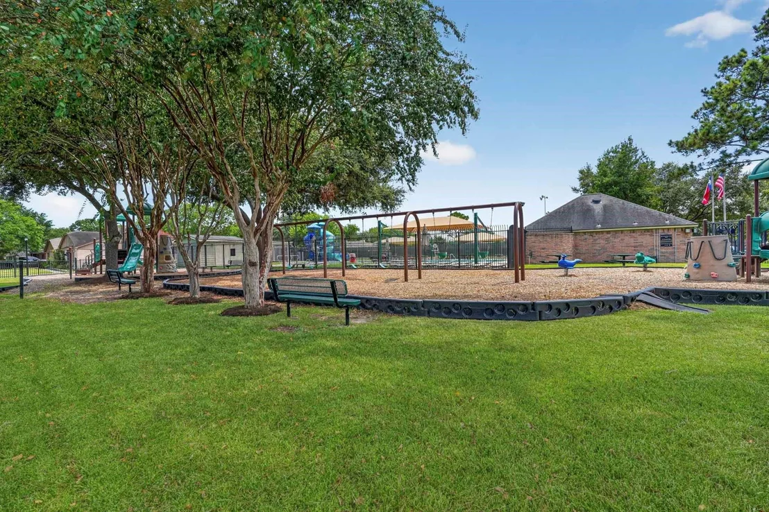 Photo of 19322 Woodglen Drive
