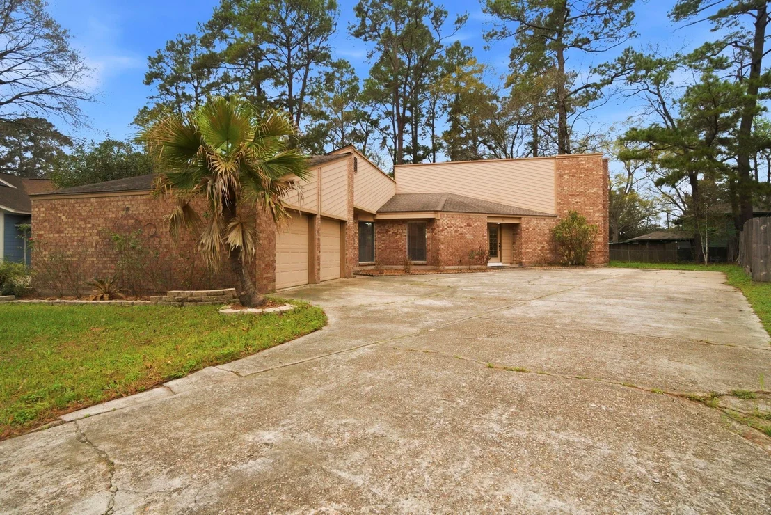 Photo of 74 Oak Grove Lane