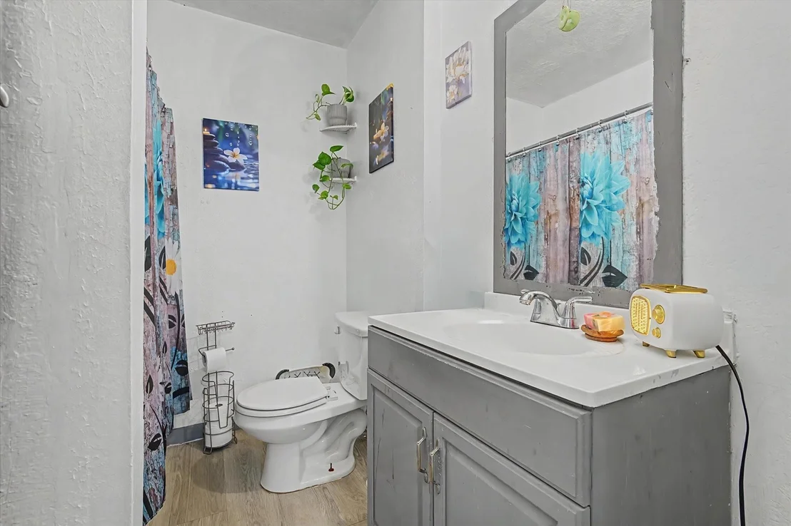 Photo of 1019 Bertrand Street