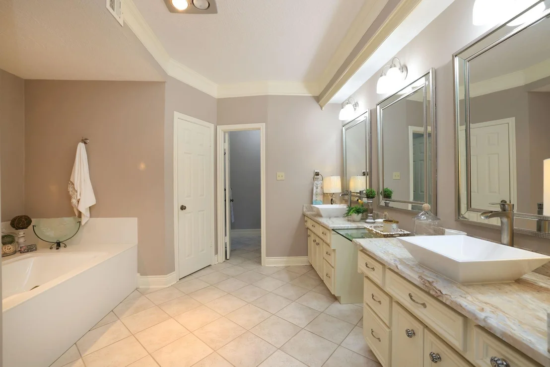 Photo of 16123 Chasemore Drive