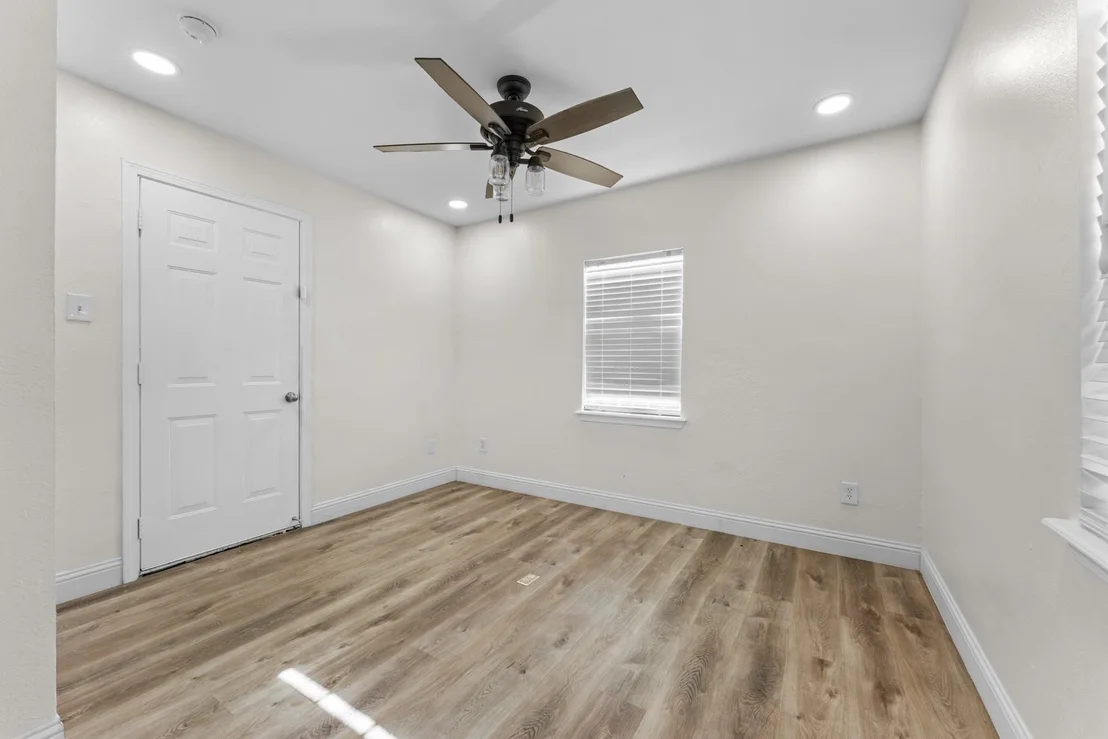 Photo of 1435 N Durham Drive