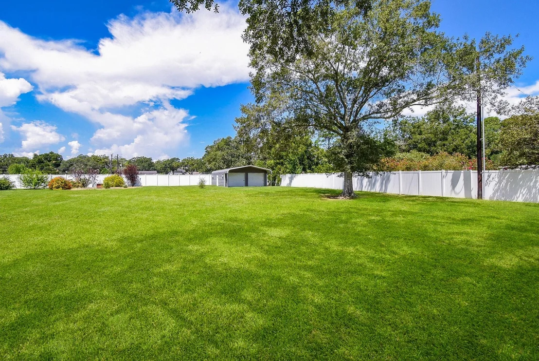 Photo of 2101 Meadow Lane