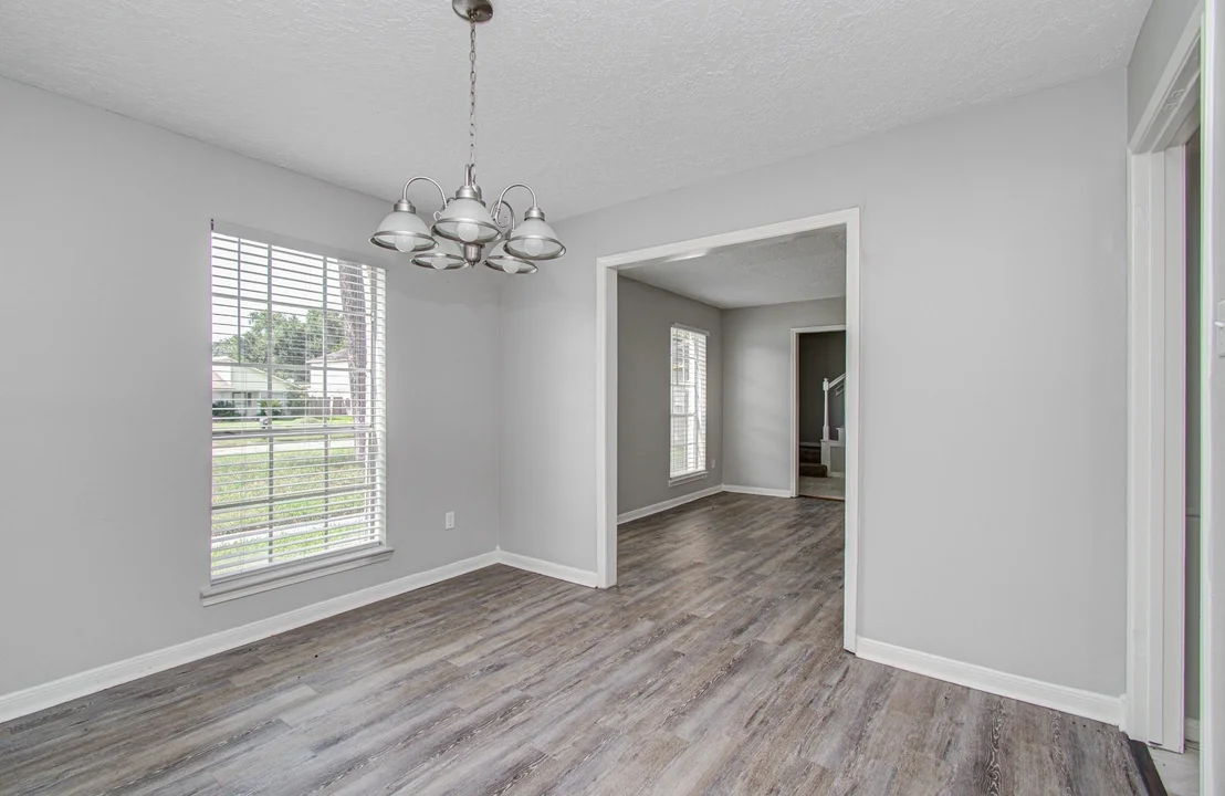 Photo of 6935 Falling Waters Drive
