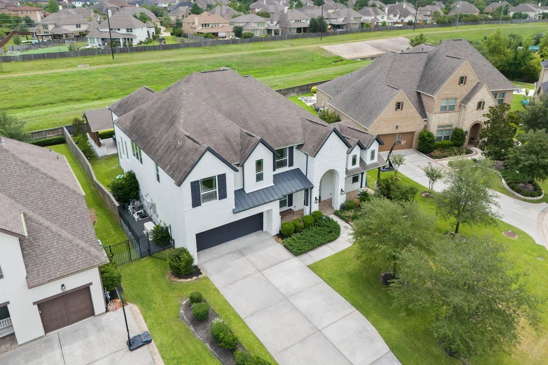 Photo of 34 Jaden Oaks Place