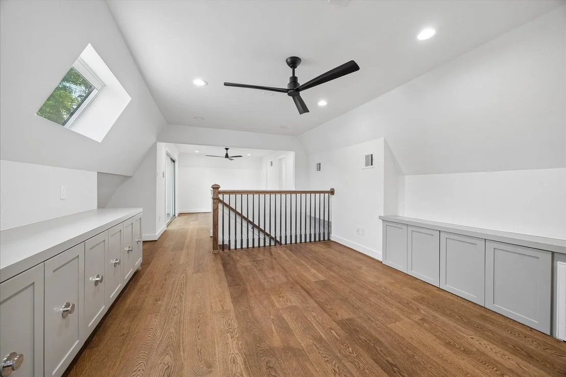 Photo of 620 Stoneleigh Drive