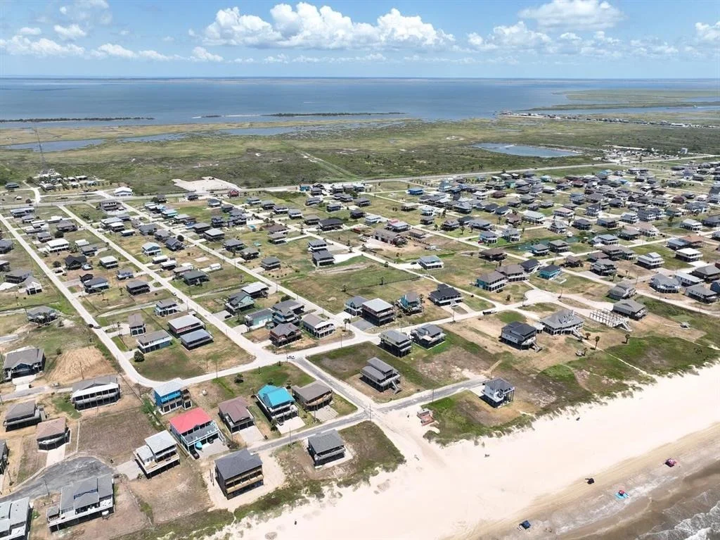 Photo of 930 Surfside Drive