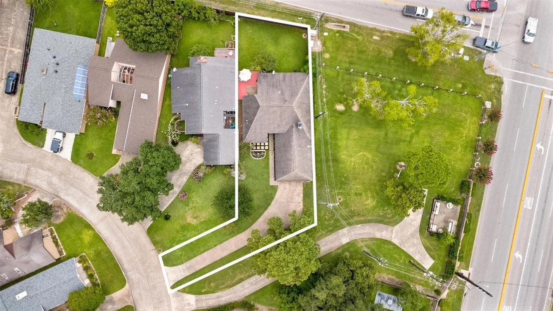 Photo of 3941 Heathersage Drive