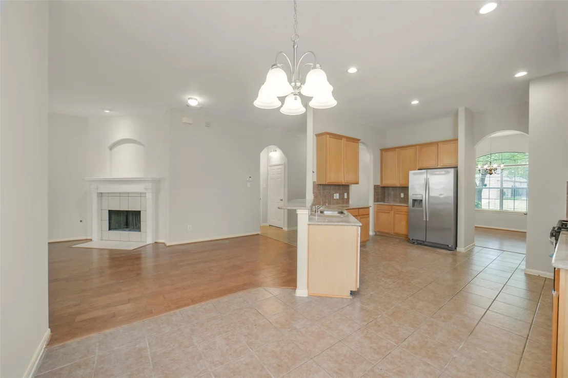 Photo of 25811 Sundrop Meadows Lane