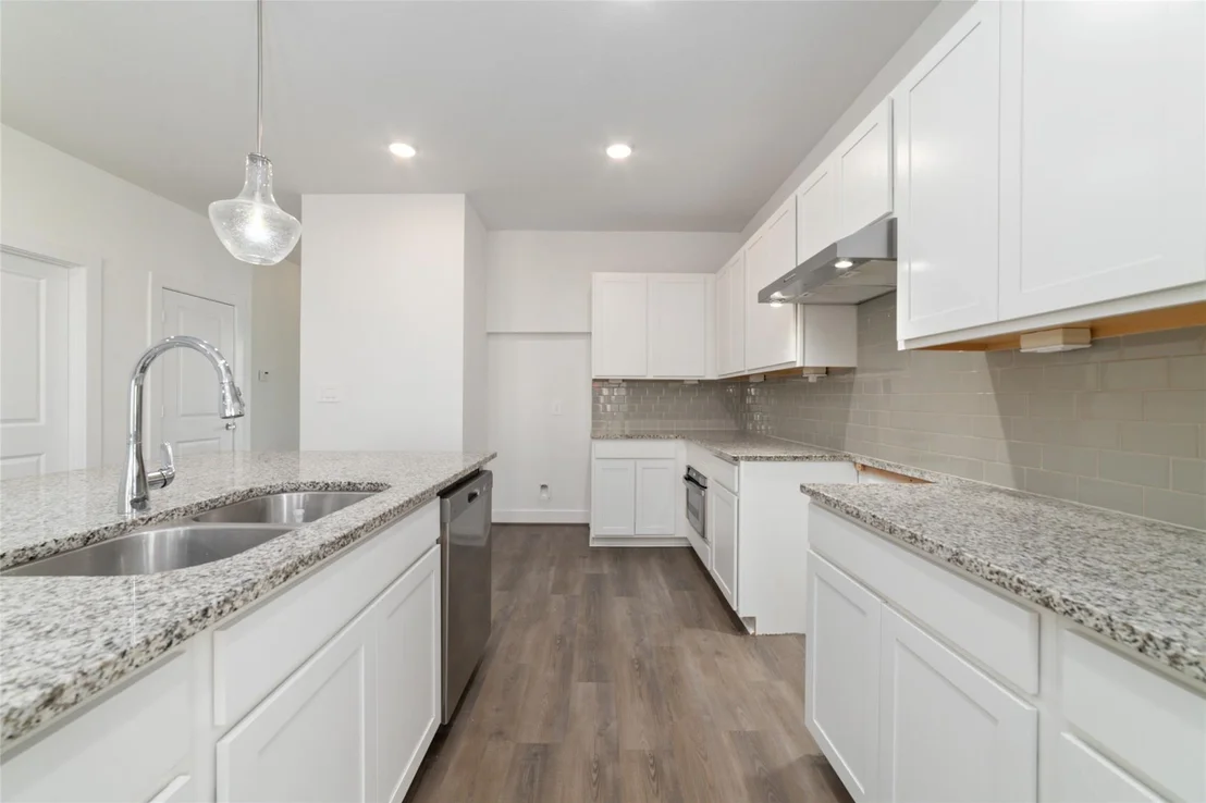 Photo of 919 Golden Willow Lane