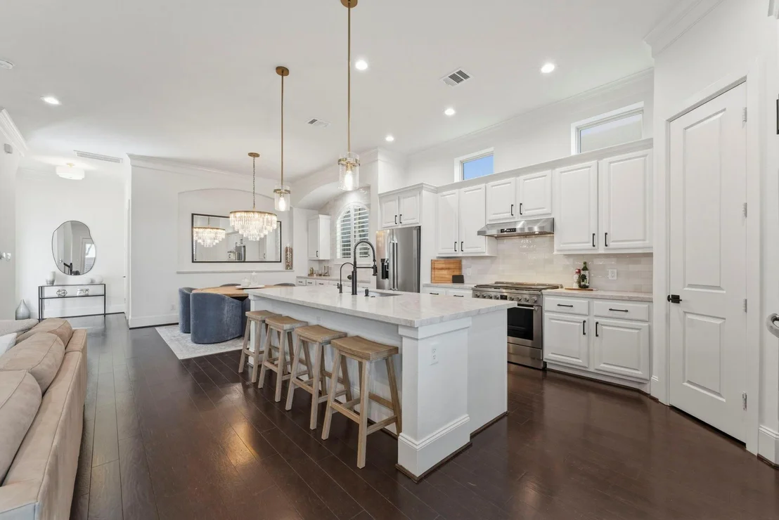 Photo of 8213 Cabernet Lane