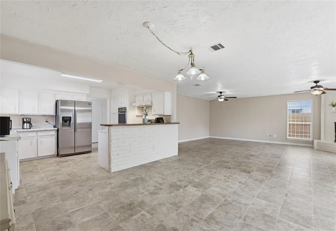 Photo of 9211 Benning Drive