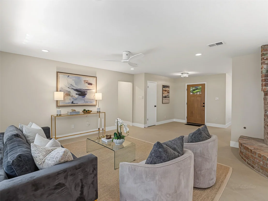 Photo of 2014 Elmgate Drive