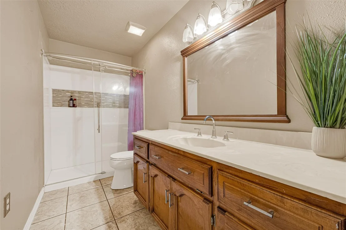 Photo of 14927 Sheffield Terrace