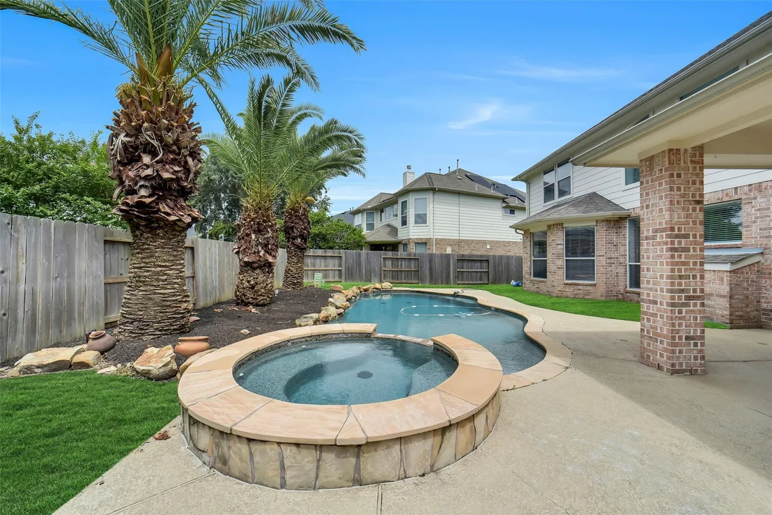 Photo of 25911 Shady Dawn Lane