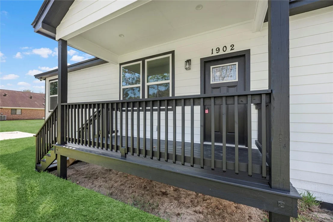 Photo of 1902 Westview Drive