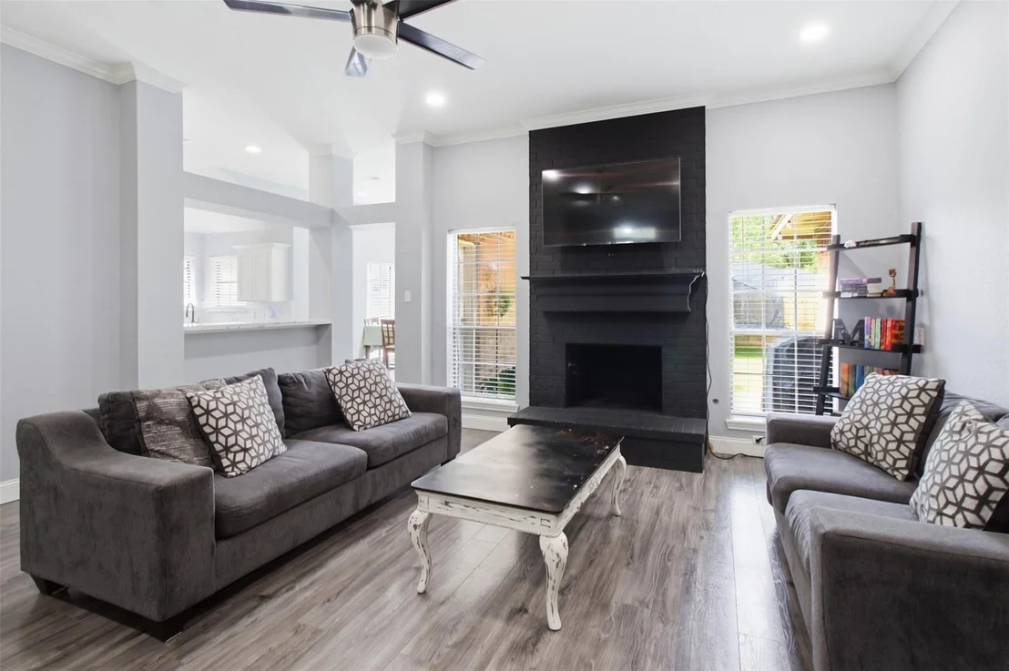 Photo of 712 Manor Drive