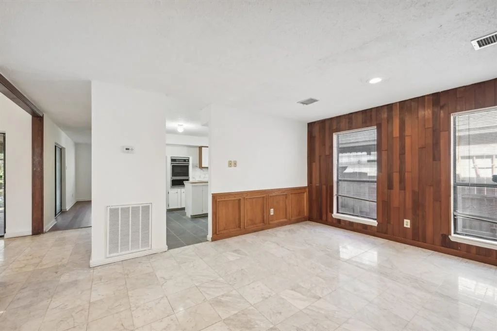 Photo of 7202 Las Brisas Drive