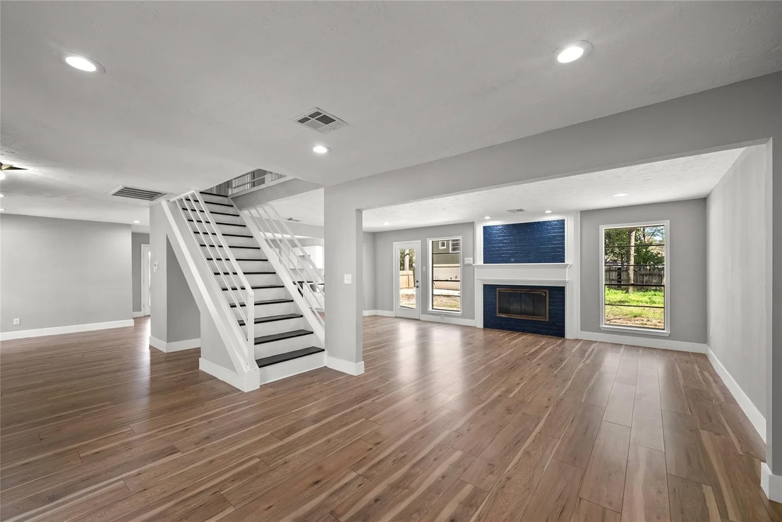 Photo of 15102 Long Oak Drive